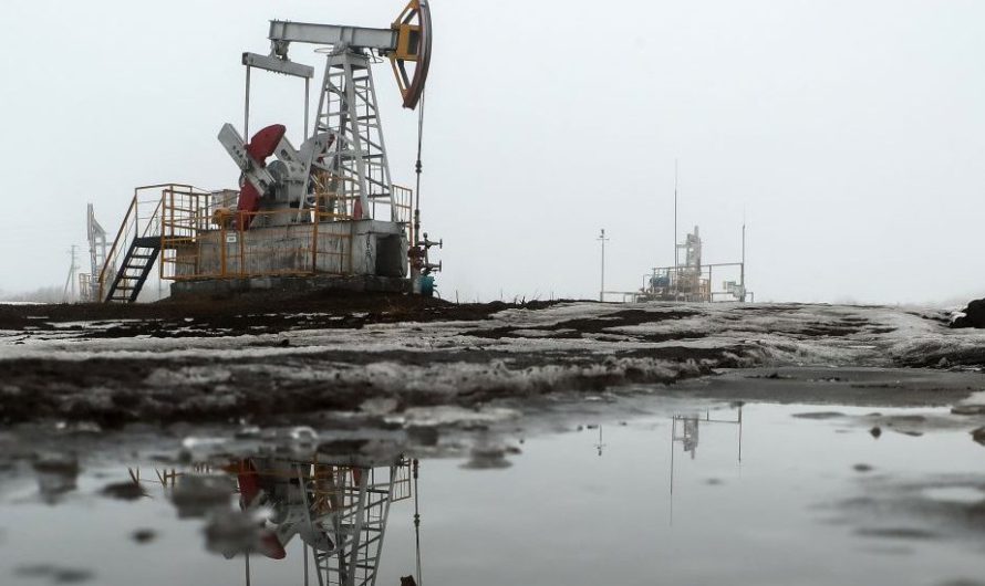 Неудовлетворенность нефтью в связи с задержкой переговоров между Саудовской Аравией и Россией